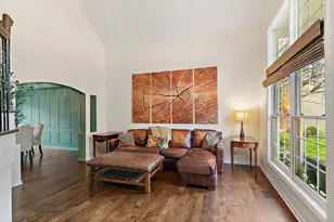 11 Lake Ridge Ct, South Elgin, IL 60177 - Photo 4