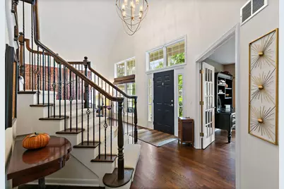 11 Lakeridge Court, South Elgin, IL 60177 - Photo 2