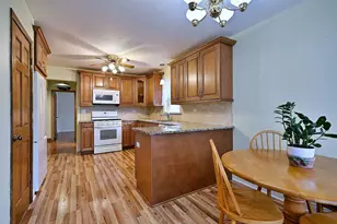 4704 N Newland Ave, Harwood Heights, IL 60706 - Photo 6