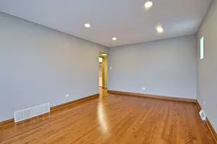 4704 N Newland Ave, Harwood Heights, IL 60706 - Photo 22
