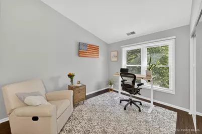 2013 N Coldspring Road, Arlington Heights, IL 60004 - Photo 18