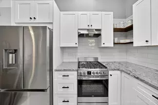 2013 N Coldspring Rd, Arlington Heights, IL 60004 - Photo 6
