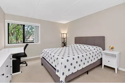 8020 Woodglen Lane #202, Downers Grove, IL 60516 - Photo 8