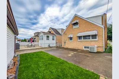 1729 N 23rd Avenue, Melrose Park, IL 60160 - Photo 30