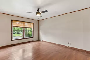 145 Bedford Rd, Bolingbrook, IL 60440 - Photo 8