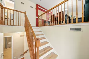 2820 N Greenwood Ave, Arlington Heights, IL 60004 - Photo 10
