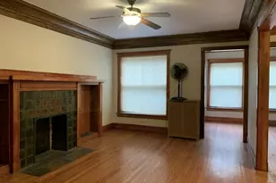 2332 E 70th Pl, Chicago, IL 60649 - Photo 2