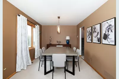 9430 S 69th Avenue, Oak Lawn, IL 60453 - Photo 4