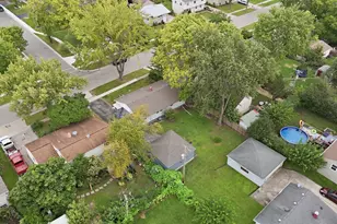 383 Tee Ln, Carpentersville, IL 60110 - Photo 28