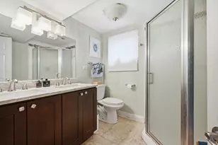 1006 W Frontenac Dr, Arlington Heights, IL 60004 - Photo 10