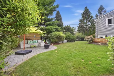 1006 W Frontenac Drive, Arlington Heights, IL 60004 - Photo 18