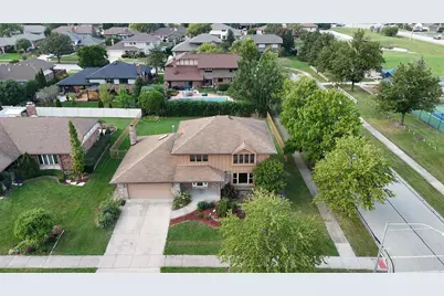 8216 Eynsford Drive, Orland Park, IL 60462 - Photo 2