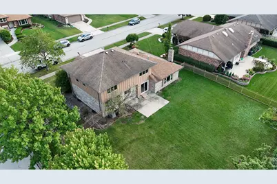 8216 Eynsford Drive, Orland Park, IL 60462 - Photo 6
