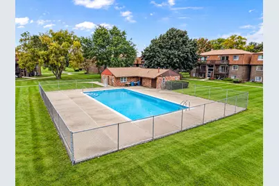 113 Boardwalk Street #E, Elk Grove Village, IL 60007 - Photo 12