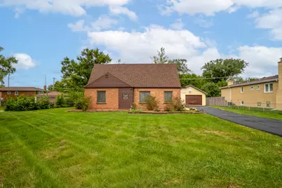 1700 Pratt Street, Des Plaines, IL 60018 - Photo 2