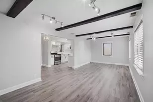 1700 Pratt St, Des Plaines, IL 60018 - Photo 6