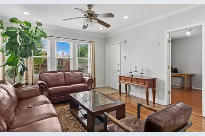 3638 N Linder Avenue, Chicago, IL 60641 - Photo 2