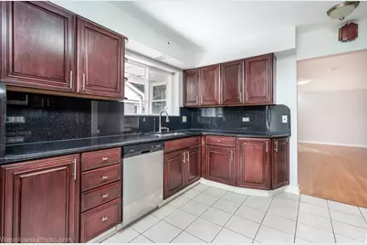 7261 N East Prairie Road, Lincolnwood, IL 60712 - Photo 4