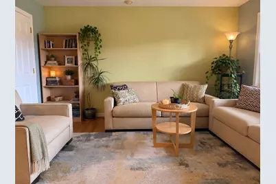 1105 Holiday Lane #14, Des Plaines, IL 60016 - Photo 4