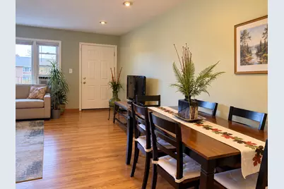 1105 Holiday Lane #14, Des Plaines, IL 60016 - Photo 6