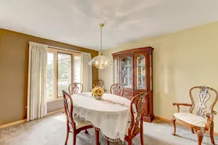 8600 Henke Dr, Tinley Park, IL 60487 - Photo 16