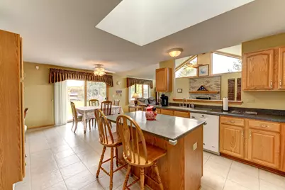 8600 Henke Drive, Tinley Park, IL 60487 - Photo 14