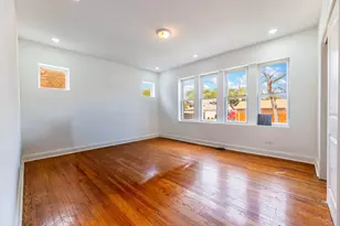 1633 W 76th St, Chicago, IL 60620 - Photo 6