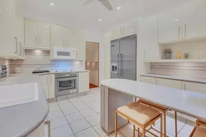 1034 N La Salle Drive, Chicago, IL 60610 - Photo 18