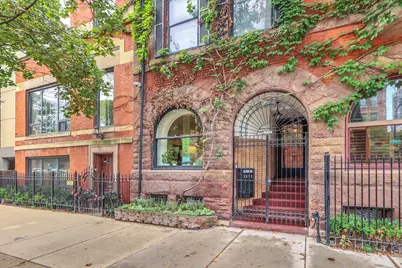 1034 N La Salle Drive, Chicago, IL 60610 - Photo 2