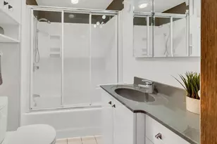 1034 N La Salle Dr, Chicago, IL 60610 - Photo 36