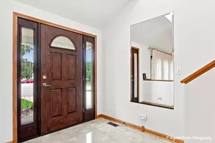 872 Harvest Ct, Antioch, IL 60002 - Photo 2