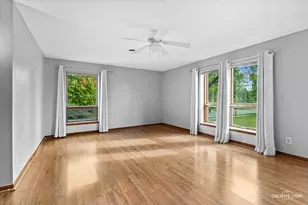 450 W Downer Pl, Aurora, IL 60506 - Photo 6