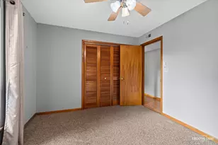 450 W Downer Pl, Aurora, IL 60506 - Photo 18
