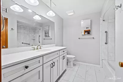 450 W Downer Place #2A, Aurora, IL 60506 - Photo 10