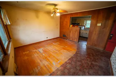 8919 W 95th Street, Palos Hills, IL 60465 - Photo 4