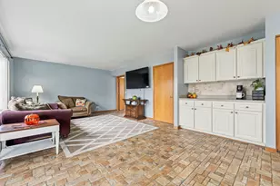 354 Settler Rd, Dekalb, IL 60115 - Photo 14