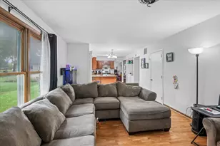1348 Loch Lomond Dr, Crystal Lake, IL 60014 - Photo 10