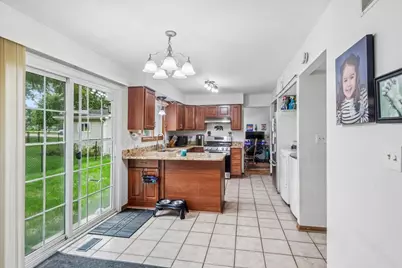1348 Loch Lomond Drive, Crystal Lake, IL 60014 - Photo 8