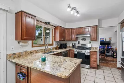 1348 Loch Lomond Drive, Crystal Lake, IL 60014 - Photo 6