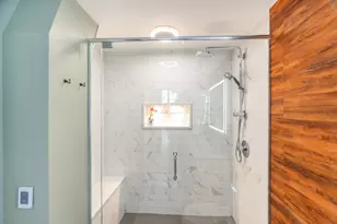 333 W Hubbard St, Chicago, IL 60654 - Photo 12