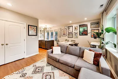 2243 W Ainslie Street #3W, Chicago, IL 60625 - Photo 2