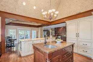 38W301 Burr Rd Ln, Saint Charles, IL 60175 - Photo 8