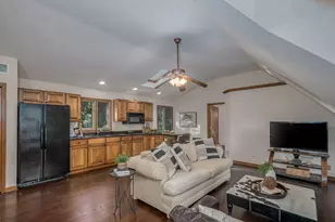 38W301 Burr Rd Ln, Saint Charles, IL 60175 - Photo 48