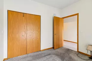 2276 Ashbrook Ln, Grayslake, IL 60030 - Photo 20
