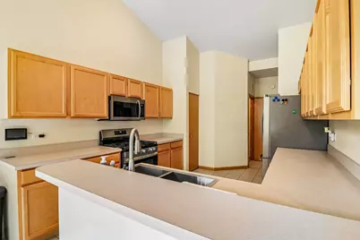 2276 Ashbrook Lane, Grayslake, IL 60030 - Photo 14