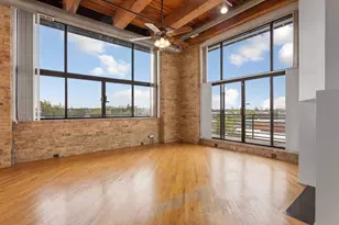 2614 N Clybourn Ave, Chicago, IL 60614 - Photo 2