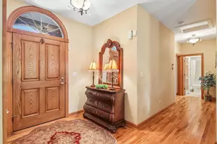 408 Sudbury Cir, Oswego, IL 60543 - Photo 6