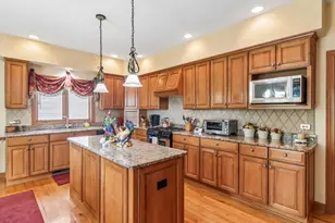 408 Sudbury Cir, Oswego, IL 60543 - Photo 16