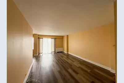 7141 N Kedzie Avenue #912, Chicago, IL 60645 - Photo 2