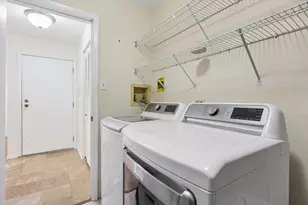 472 Lambert Dr, Schaumburg, IL 60193 - Photo 12